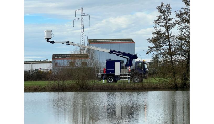 18,5m insulated aerial platform on iveco mlc150 4x4 e17p 4x4